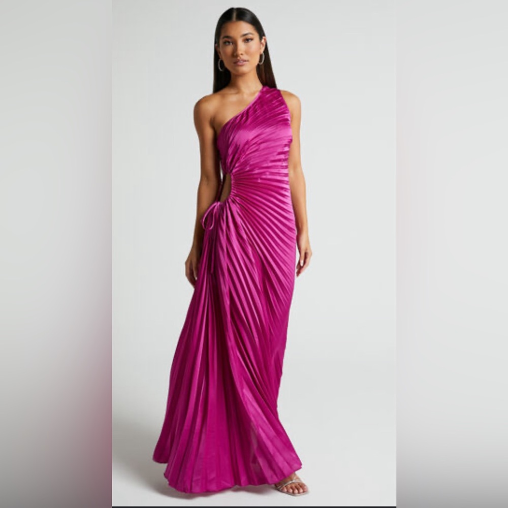 Gorgeous purple dress. Showpo